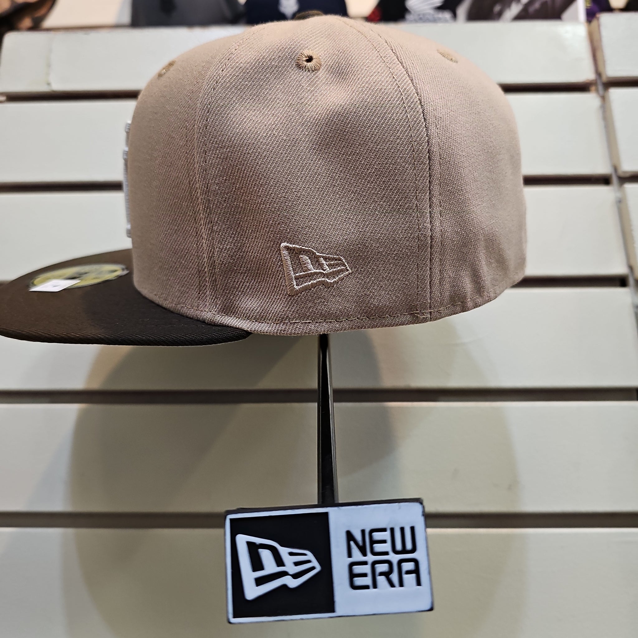 New Era Los Angeles Dodgers Upside Down Camel 59Fifty Fitted (012401) –  Sporty T's Apparel